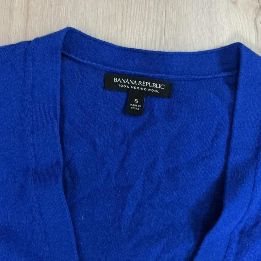 Banana Republic Merino Wool Cardigan Sweater Blue‎ V Neck Button Up Pockets